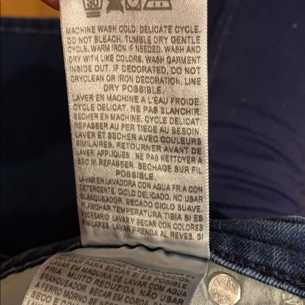 Levi’s 512 boot cut jeans “perfectly slimming” - Picture 9 of 11